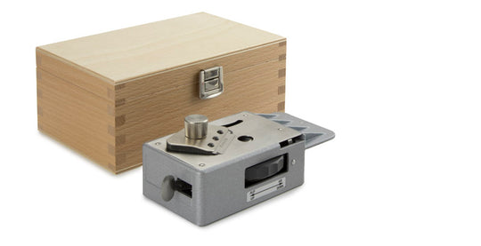 Microtomo de mano tipo caja, ajuste de 0,025 mm MT.5503 - www.letscopes.com